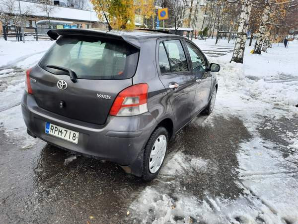 Toyota Yaris Тампере - изображение 3
