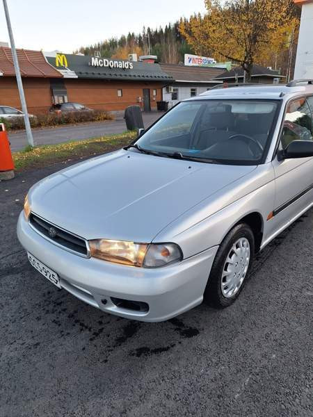 Subaru Legacy Тампере - изображение 8