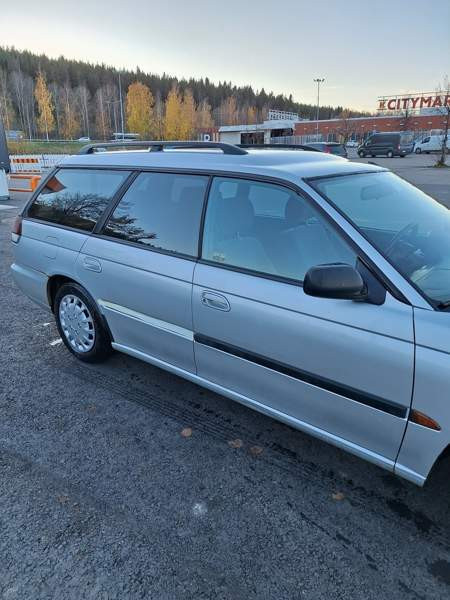 Subaru Legacy Тампере - изображение 4