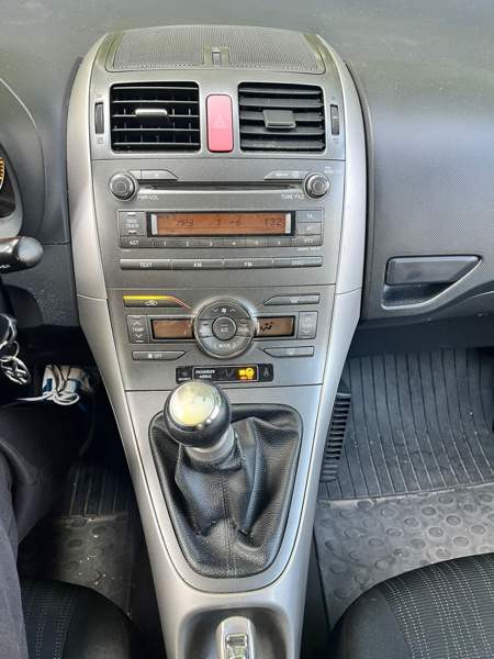 Toyota Auris Варкаус - изображение 6