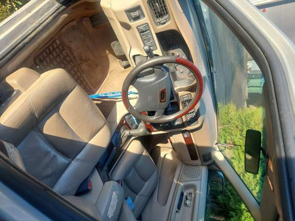 Volvo V70 Uurainen - valokuva 3