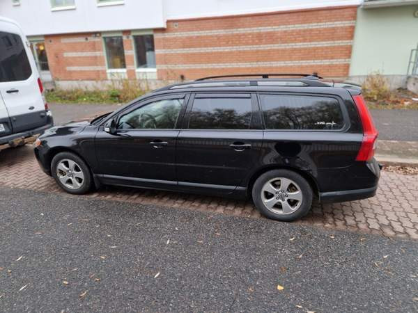 Volvo V70 Vantaa – foto 1