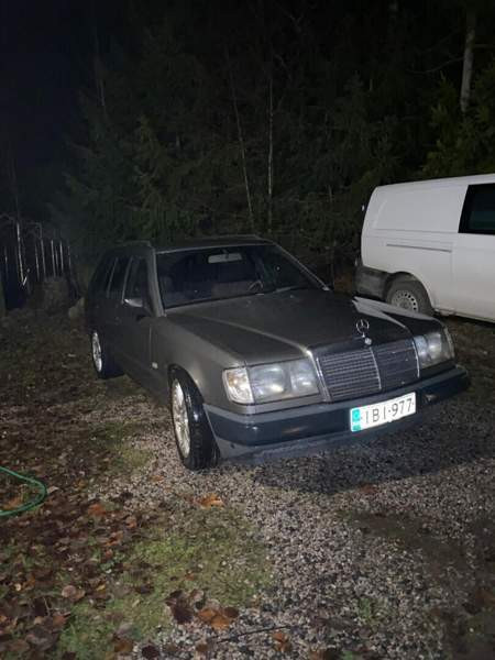 Mercedes-Benz 230 Porvoo - photo 1