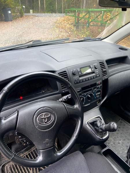 Toyota Corolla Verso Hollola - valokuva 8