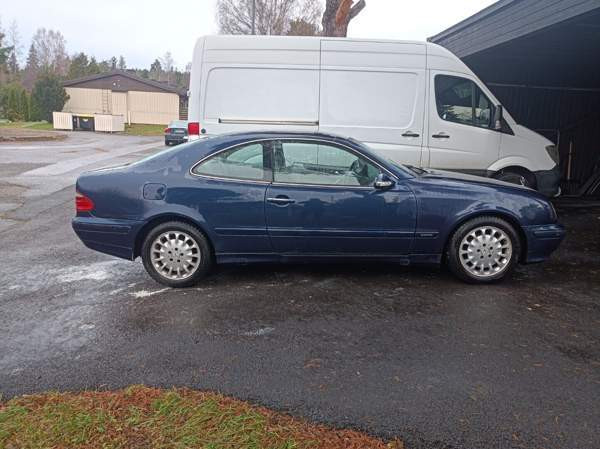 Mercedes-Benz CLK Kangasala - valokuva 1