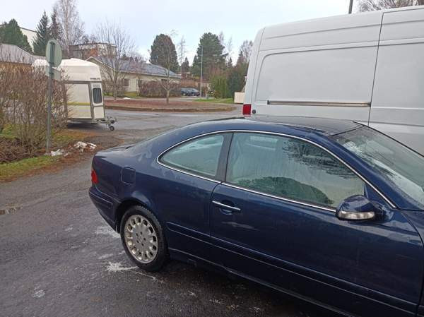 Mercedes-Benz CLK Kangasala - valokuva 8