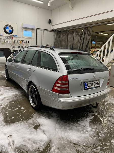 Mercedes-Benz 320 Nokia - valokuva 3