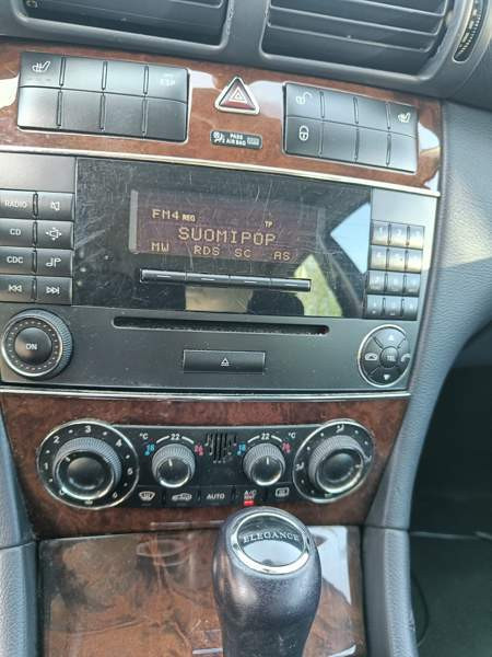 Mercedes-Benz 320 Nokia - valokuva 7