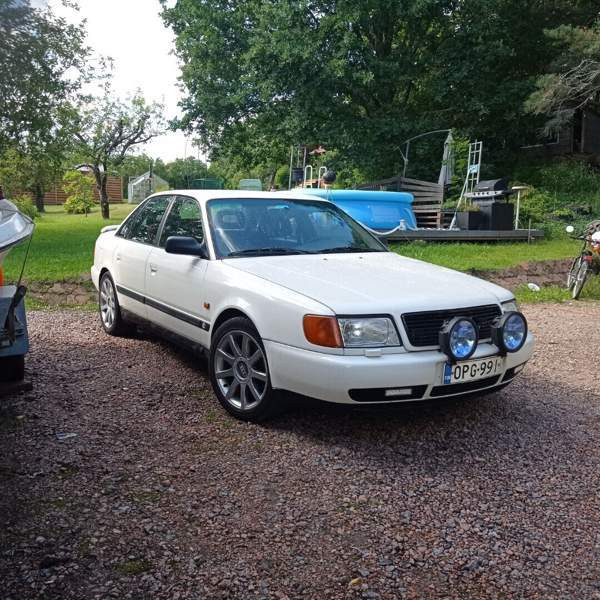 Audi 100 Raasepori - valokuva 3