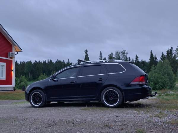 Volkswagen Golf Kurikka - изображение 1