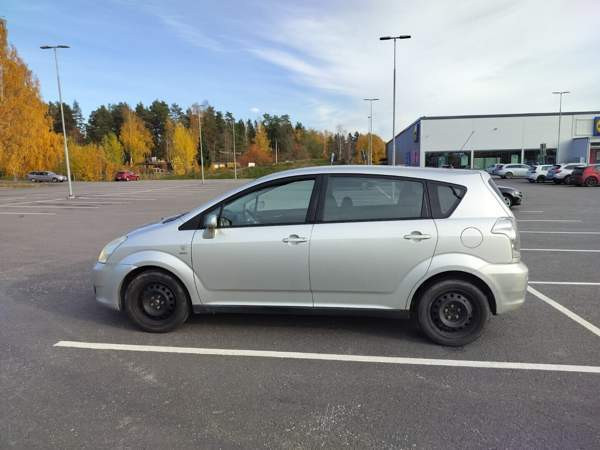 Toyota Corolla Verso Нурмиярви - изображение 2