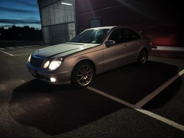 Mercedes-Benz E Jyväskylä - valokuva 2