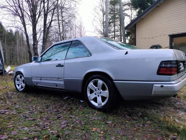 Mercedes-Benz 230 Nilsiä - valokuva 4