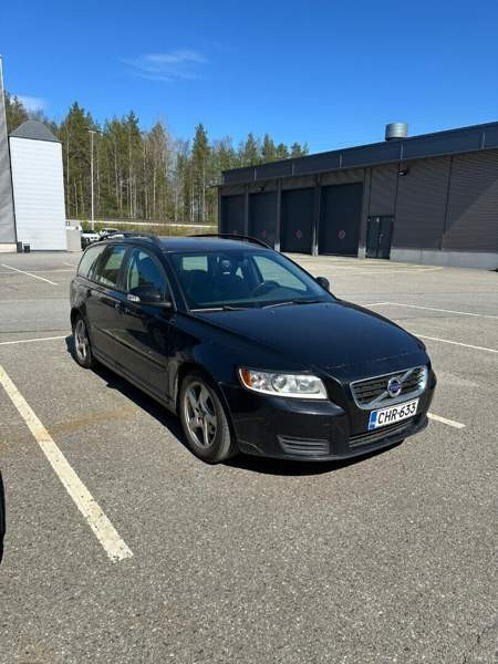 Volvo V50 Йоэнсуу - изображение 1