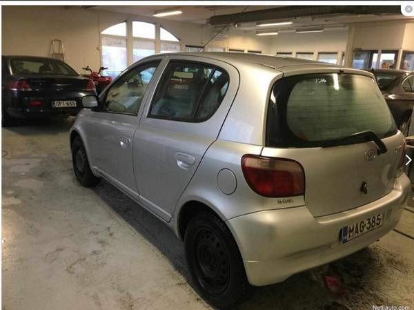Toyota Yaris Оулу - изображение 1