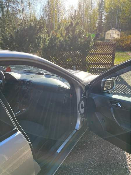 Mercedes-Benz C Мянтсяля - изображение 5