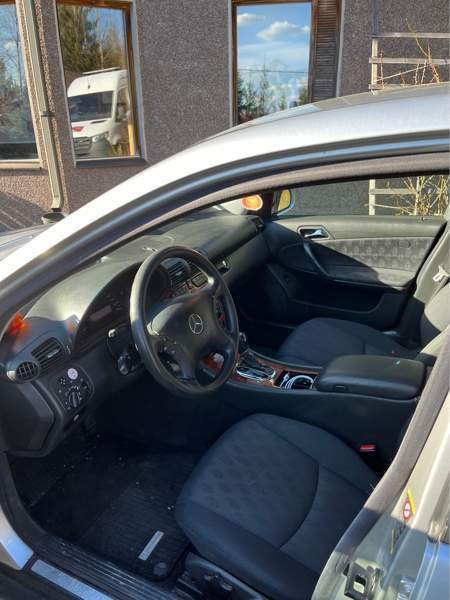 Mercedes-Benz C Мянтсяля - изображение 6