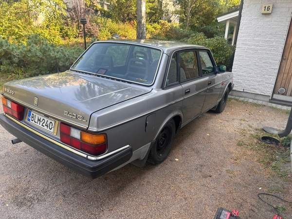 Volvo 240 Helsinki - valokuva 3