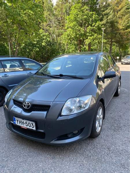 Toyota Auris Vantaa - valokuva 1