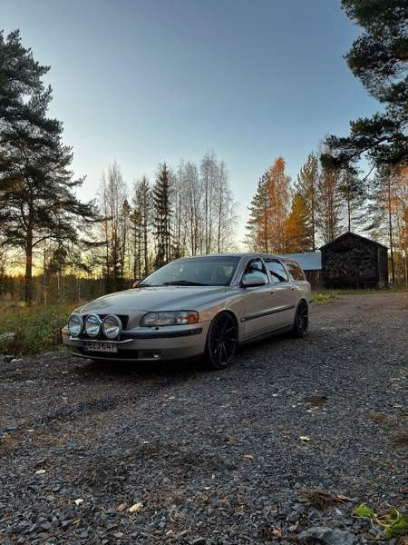 Volvo V70 Nivala - изображение 1