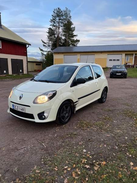 Renault Twingo Helsinki - изображение 1
