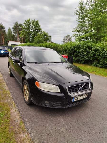Volvo V70 Oulu - valokuva 1