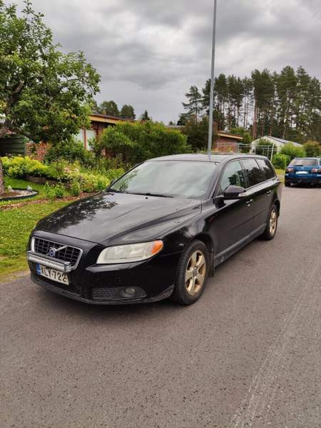 Volvo V70 Oulu - valokuva 2