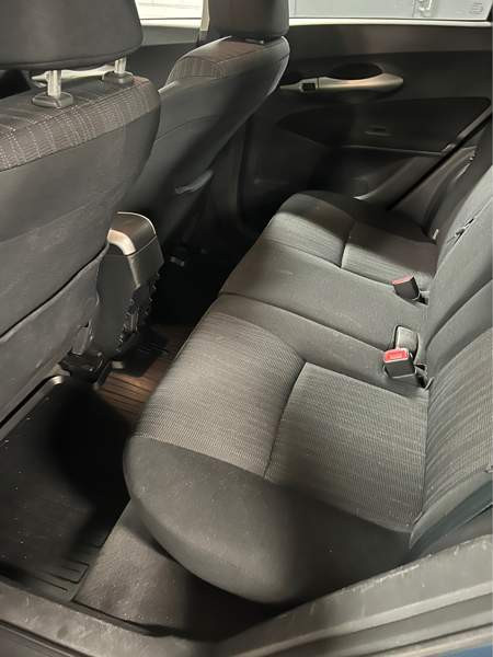 Toyota Auris Вантаа - изображение 2