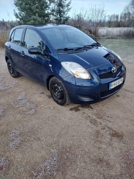 Toyota Yaris Vesanto - изображение 1