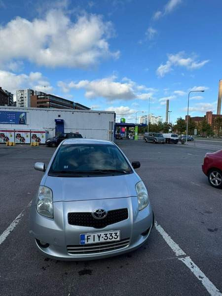 Toyota Yaris Helsinki - изображение 4