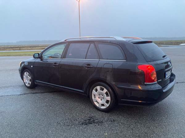 Toyota Avensis Kokkola – foto 2