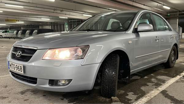 Hyundai Sonata Glebychevo - valokuva 5