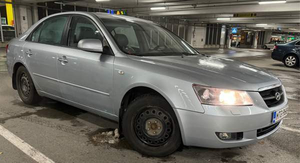 Hyundai Sonata Glebychevo - valokuva 4