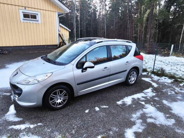 Peugeot 207 Vaasa - valokuva 2