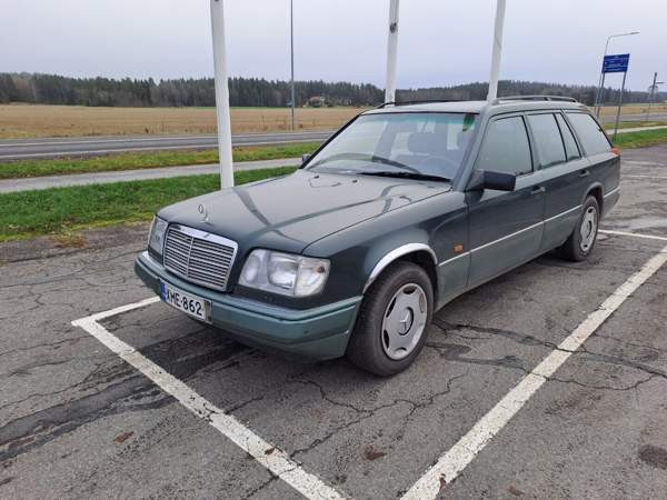 Mercedes-Benz 230 Russia - valokuva 6
