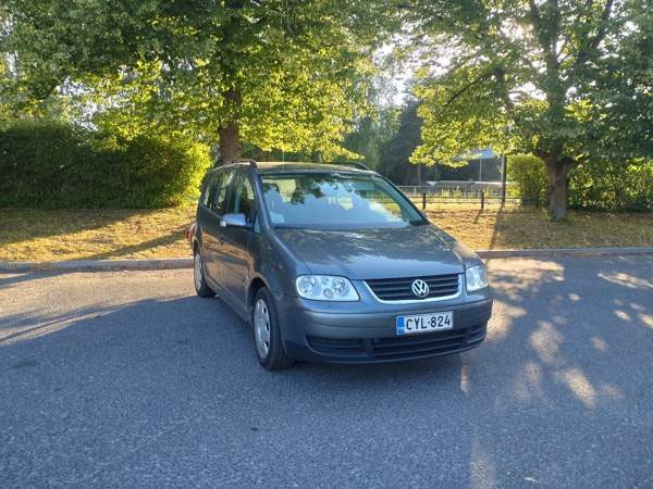 Volkswagen Touran Hyvinkää - valokuva 4