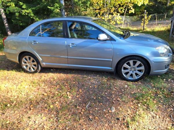 Toyota Avensis Вихти - изображение 6