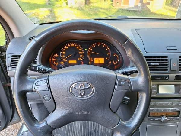 Toyota Avensis Вихти - изображение 8