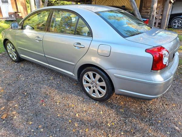 Toyota Avensis Вихти - изображение 4