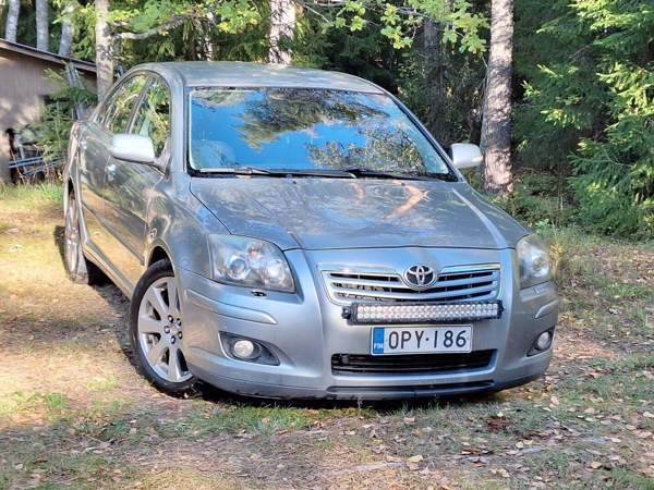 Toyota Avensis Вихти - изображение 1