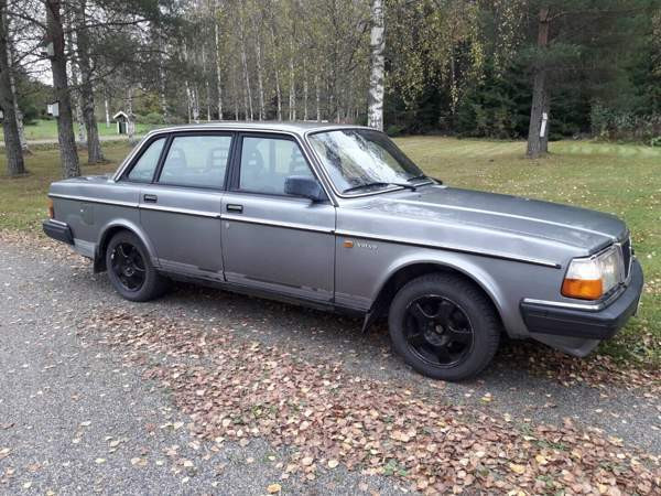 Volvo 244 Maentsaelae - photo 3