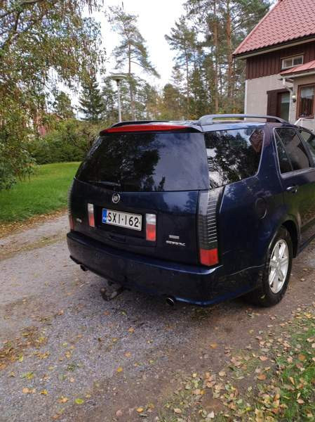 Cadillac SRX Raasepori - valokuva 4