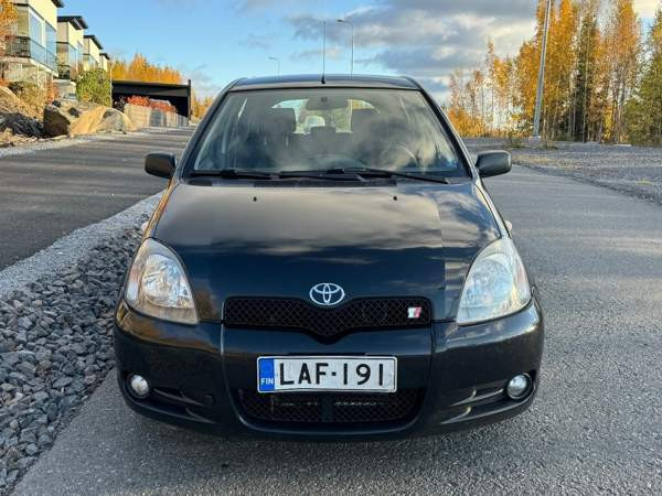 Toyota Yaris Tampere - photo 2