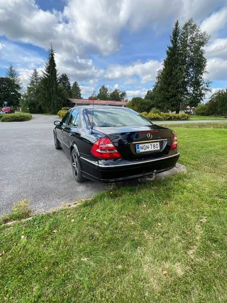 Mercedes-Benz E Kinnula - valokuva 2