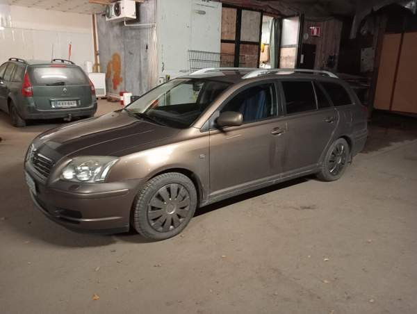 Toyota Avensis Mikkeli - valokuva 1