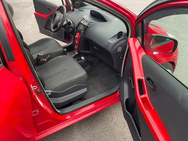 Toyota Yaris Эспоо - изображение 4