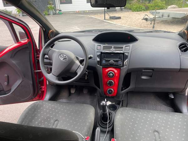 Toyota Yaris Эспоо - изображение 3