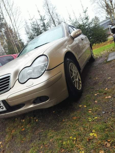 Mercedes-Benz C Joensuu - valokuva 4