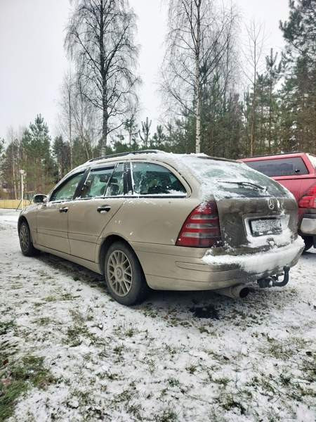 Mercedes-Benz C Joensuu - valokuva 8