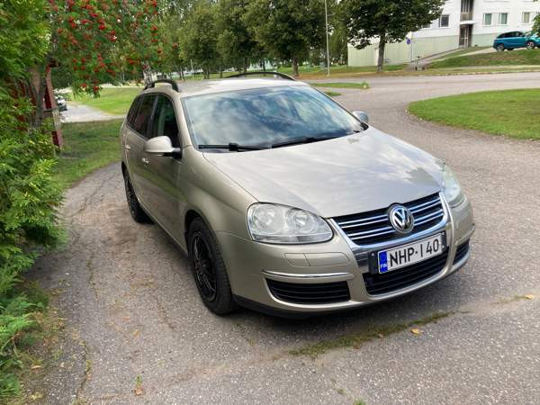 Volkswagen Golf Глебычево - изображение 1